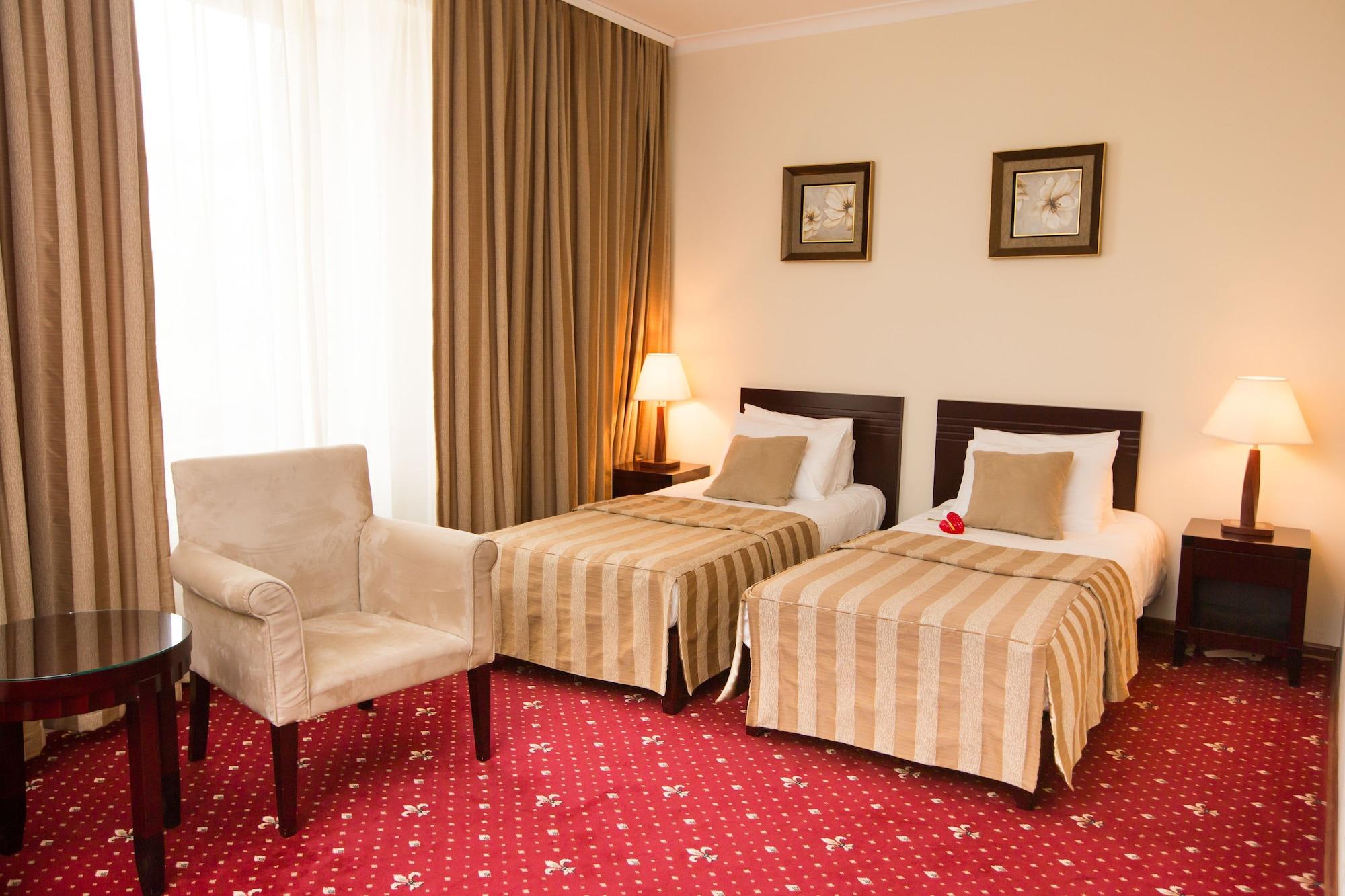 Jumbo Hotel Chişinǎu Buitenkant foto