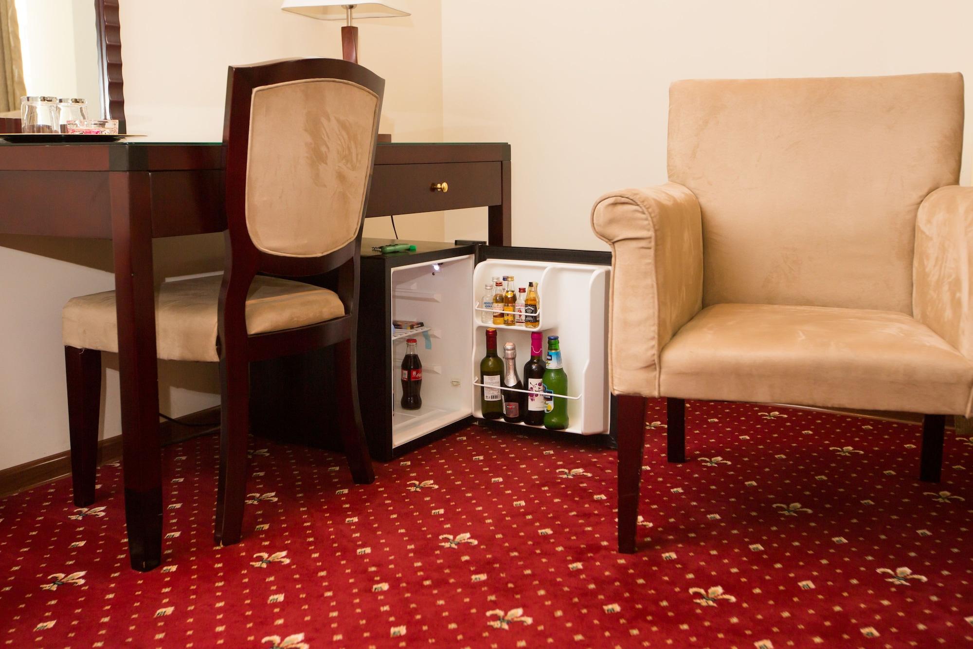 Jumbo Hotel Chişinǎu Buitenkant foto
