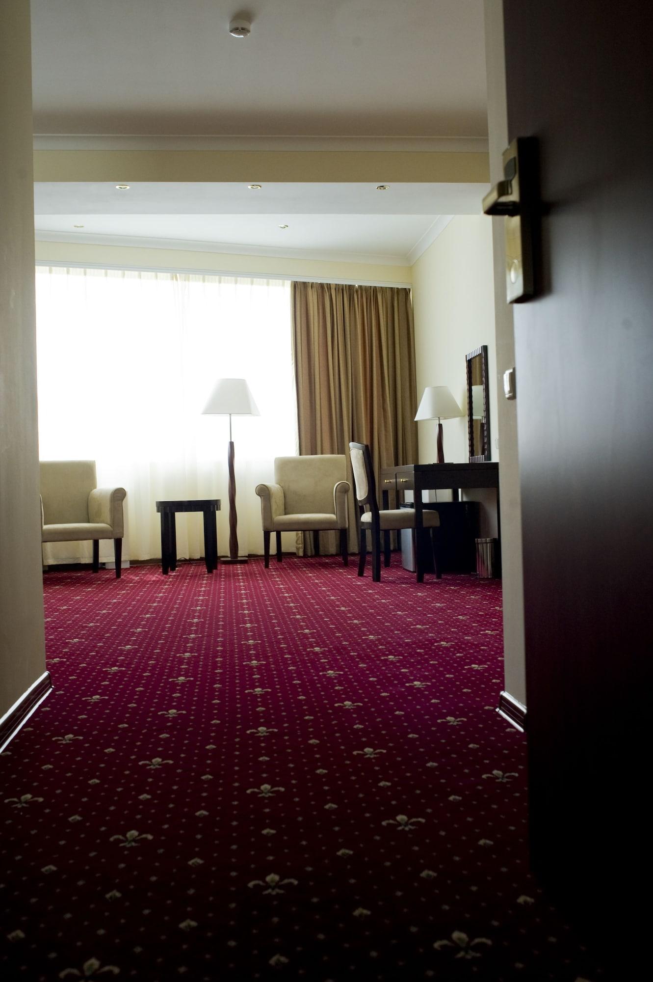 Jumbo Hotel Chişinǎu Buitenkant foto
