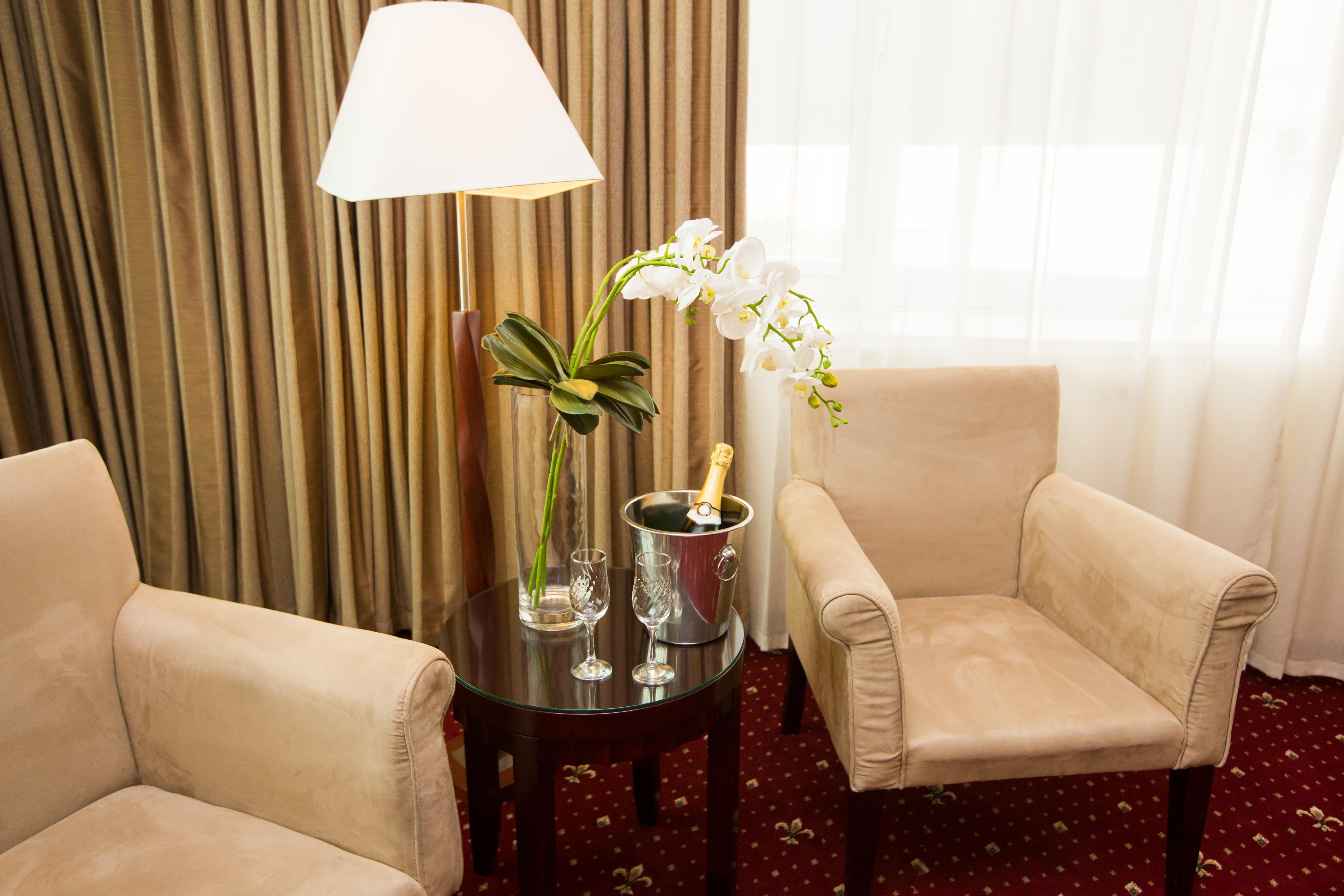 Jumbo Hotel Chişinǎu Buitenkant foto